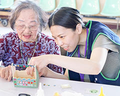 離家老人遠離恐慌不憂鬱