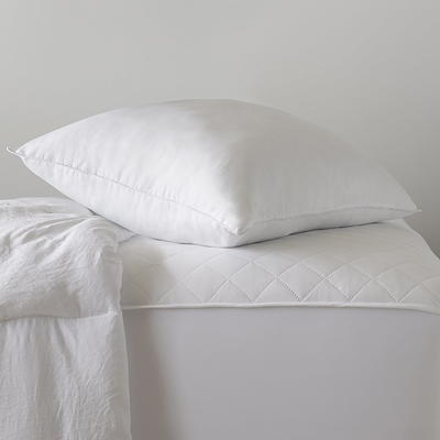 Ella Jayne Classic Quilted Mattress Protector - Full - White