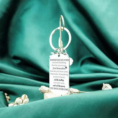  Iweca Class of 2024 Graduation Gifts Keychain 2024 Medical High  School College Graduation for women Graduation Gifts Bulk Gifts for Her Him  2023 Senior High School Master Nurse Medical Boy Girl