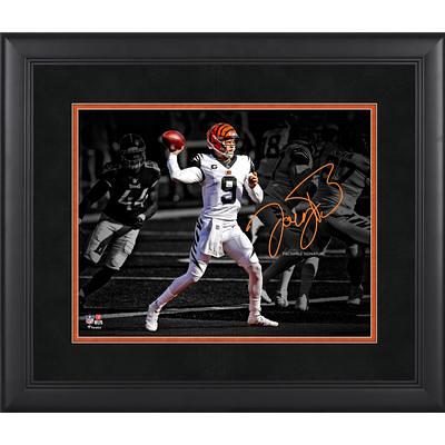 Peyton Manning Indianapolis Colts Autographed Framed 16 x 20 Super Bowl  XLI Running in Rain Photograph