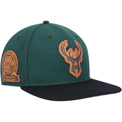 Mitchell & Ness Milwaukee Bucks Hat, Cap Snapback 21229391 Purple (One Size)