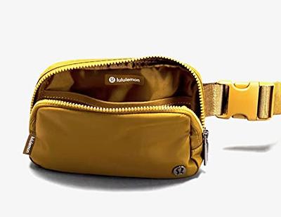  Lululemon Everywhere Belt Bag 1L (Burnt Caramel)