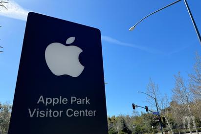 https://tw.news.yahoo.com/it-is-rumored-that-apple-plans-to-cooperate-with-emerging-car-manufacturers-to-expand-the-vehicle-market-by-providing-advanced-assisted-driving-functions-122908620.html