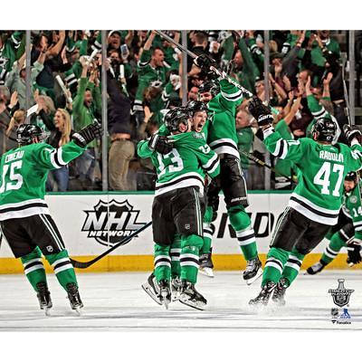 Unsigned Tampa Bay Lightning Ondrej Palat Fanatics Authentic 2020 Stanley  Cup Playoffs Game 2 vs. Boston Bruins Overtime Game-Winning Goal Photograph