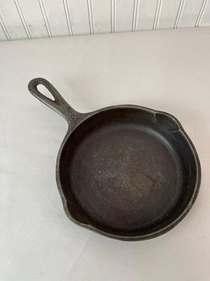 Cast Iron Handled Pancake Griddle Skillet 6 Unmarked Wagner 