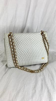 Quilted Leather Shoulder Bag (Authentic Pre-Owned)