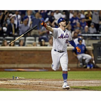 DJ LeMahieu New York Yankees Fanatics Authentic Unsigned Walks onto Field  During the 2019 ALDS Game 1 Photograph