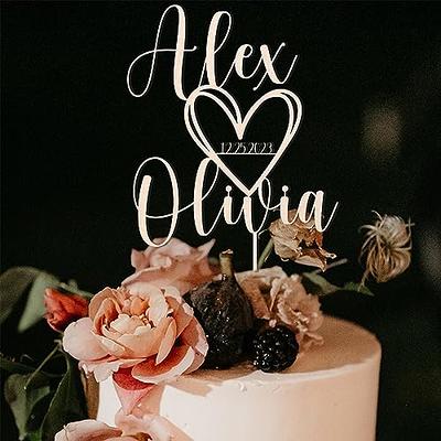 Adorable & Unique Cake Topper You'd Want for your Wedding Cake! |  WeddingBazaar