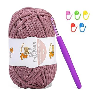 Fedmut Easy Yarn for Crocheting, 200g Yards Crochet Yarn for Beginners with Crochet  Hook, Thick Chunky Yarn with Easy-to-See Stitches for Dolls, Bags and  Beginners Crocheting (Purple) - Yahoo Shopping