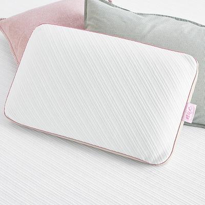 Wedge Pregnancy Pillow - Nüe By Novaform : Target