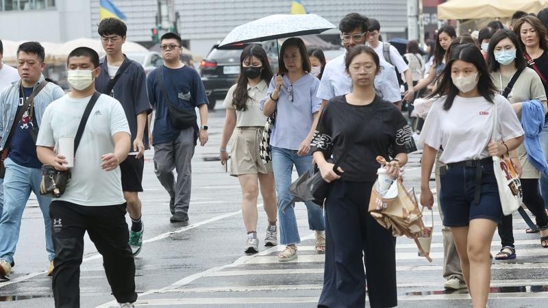 鋒面北移 西半部明天留意局部較大雨勢 周二下波鋒面接近