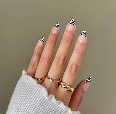 black oval nails designs