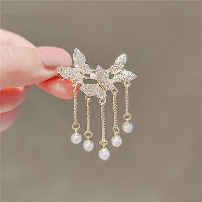 ApolloBox Butterfly Hair Accessory