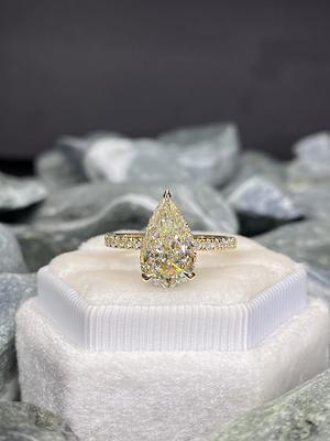 2.00 Pear Cut Diamond Engagement Ring in 14K Yellow Gold