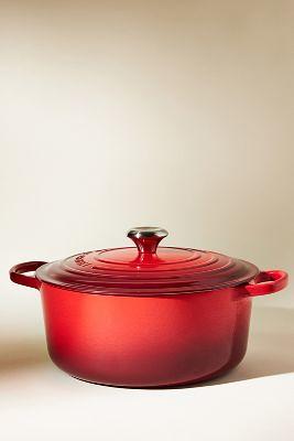 Le Creuset 7.25 QT Round Dutch Oven By Le Creuset in Red Size L