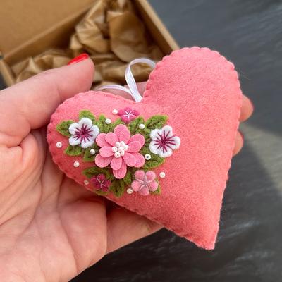 Pink Felt Heart, Valentines Day Gift, Valentines, Wedding Favours, Mother's Heart  Decor, Wedding - Yahoo Shopping