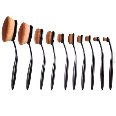 M707 3/4 Oval Foundation Blending Brush