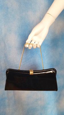 Vintage 60S Black Patent Leather Handbag With Gold Chain Handle & Laurel  Leaf Clasp, Lined Caramel Flower Bow Calico - Yahoo Shopping