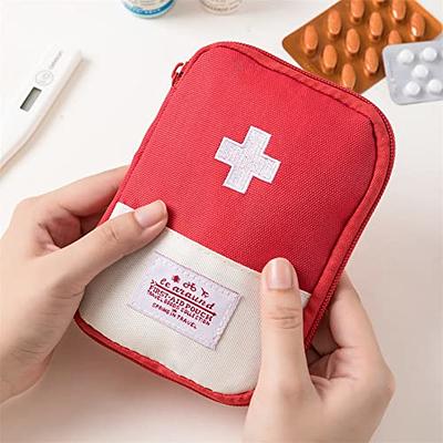 CURMIO Small Medicine Storage Bag Empty, Family First Aid Box, Pill Bottle  Organizer for Emergency Medical Supplies, Red (Bag Only, Patent Pending)
