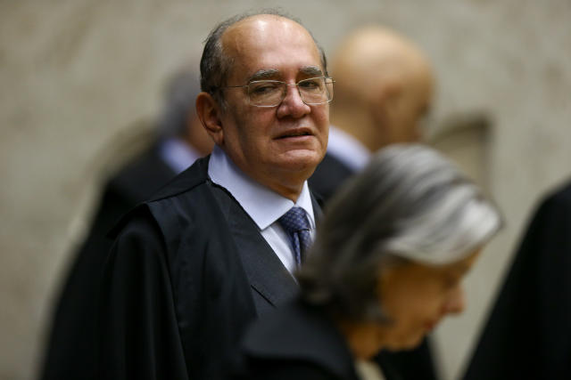 ***ARQUIVO***BRASÍLIA, DF, 23.10.2019: Os ministros Gilmar Mendes e Cármen Lúcia durante sessão no plenário do STF (Supremo Tribunal Federal), sob a presidência do ministro Dias Toffoli, para continuidade de julgamento dos recursos sobre a validade da prisão em segunda instância. (Foto: Pedro Ladeira/Folhapress)