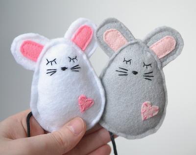 Felt mice for cats - Cat toys made of pure wool