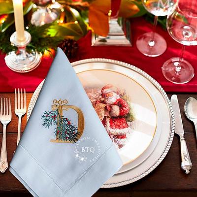 Embroidered Linen Dinner Napkins, Christmas Ornaments Napkins. Christmas  Napkins, Holiday Napkins, Cloth Napkins, Set of Napkins 