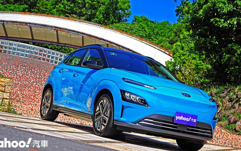 2021 Hyundai Kona Electric EV300山道試駕！換湯換藥不換碗卻又是截然不同的駕馭之道！