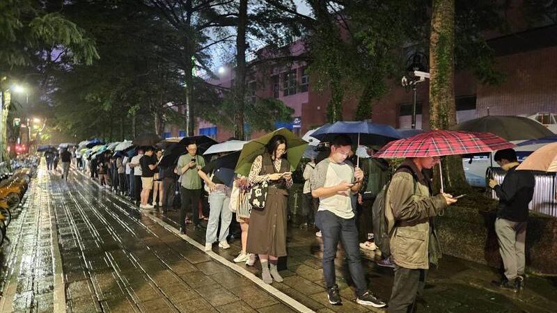 晚間北台灣雨勢漸緩 5日起新一波鋒面挾雨到 端午偏暖濕