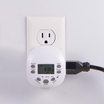 main  7-Day Indoor Digital Plug-In Timer