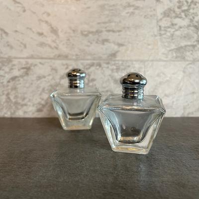 Pretty Glass Salt and Pepper Shaker Set With Fancy Silver Shaker Tops 