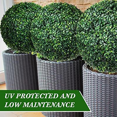 4 Pcs 18.9 Inch Artificial Plant Topiary Balls Outdoor Round Boxwood Balls  Large Garden Spheres Faux Decorative Greenery Balls for Outdoor Wedding