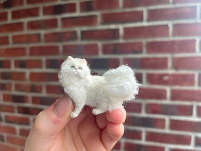 Dollhouse Miniatures ~ Linda Fisher White Persian Cat With Fluffy Tail  Artisan Made - Yahoo Shopping