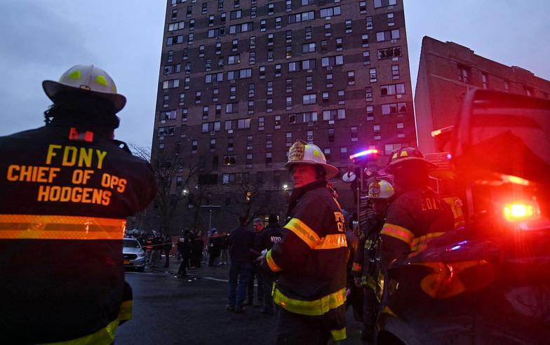 美國紐約公寓大火至少19死 紐約市史上最嚴重火災之一