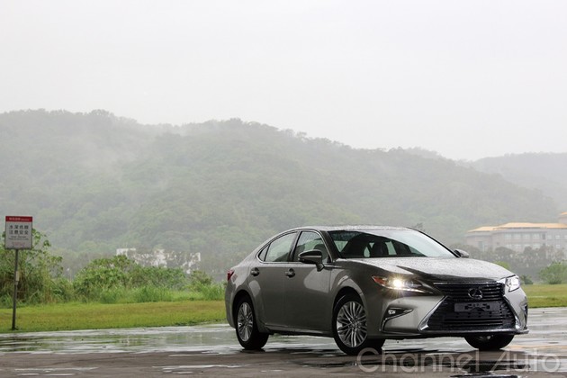 優雅節能‧不難 Lexus ES200