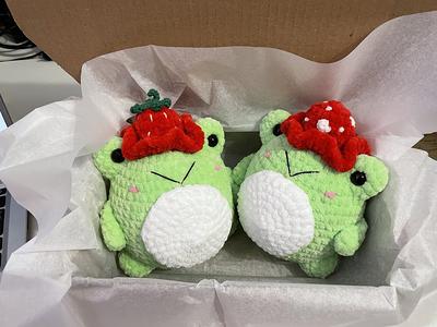 Strawberry frog plush, Frog crochet, Anxiety pet, Worry buddy, Frog  stress ball