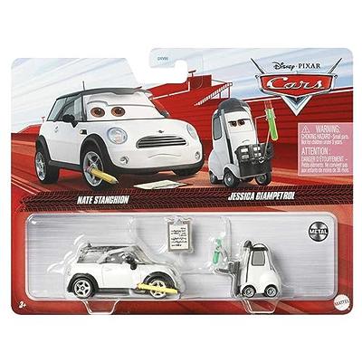 Disney Cars Toys and Pixar Cars 3, Mater & Lightning McQueen 2-Pack, 1:55  Scale Die-Cast Fan Favorite Character Vehicles for Racing and Storytelling