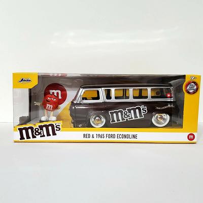 Red M&M's 4.5 Diecast Figurine Metalfigs Series by Jada