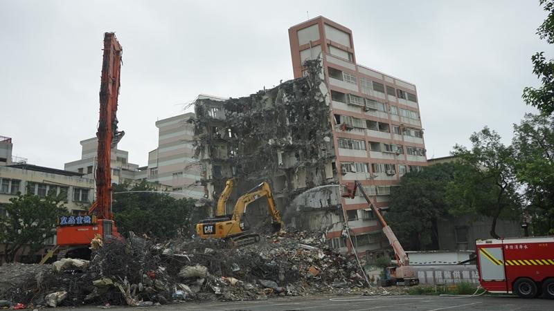 花蓮地震後強制拆除15危樓 統帥、富凱大飯店皆已拆完