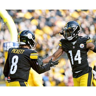 Ben Roethlisberger Pittsburgh Steelers Fanatics Authentic Autographed 16 x  20 Horizontal Passing Photograph