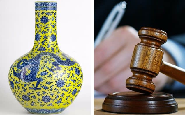 A Chinese vase valued between 500 and 800 Swiss francs that was sold for a record five million Swiss francs - AfP/Getty