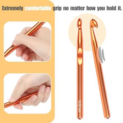 12 EXTRA LONG CROCHET HOOKS WITH ERGONOMIC HANDLES FOR EXTREME