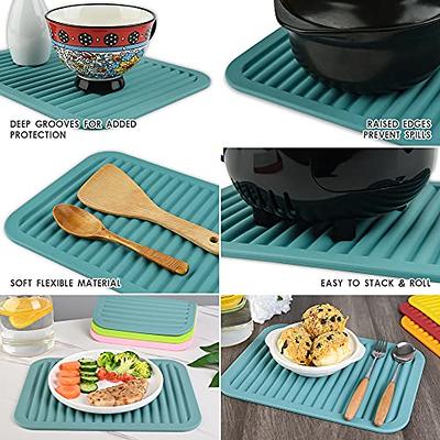 Smithcraft Silicone heat resistant trivet mat set of 4 hot pad for pot  holder counter top protector and spoon rest food grade safe Round 2 +  Square 2 Gray 