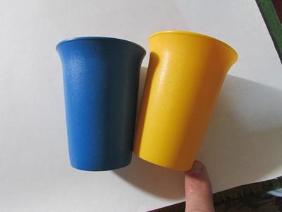 Lot 4 Vintage Tupperware Sippy Cups Bright Colors