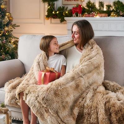  Faux Fur Throw Blanket, Super Soft Lightweight Shaggy