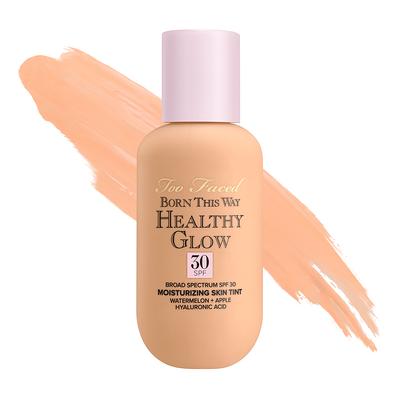 Bobbi Brown Vitamin Enriched Skin Tint SPF 15 in Golden 4 at