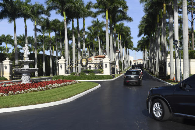The president's motorcade arrives at Trump International Golf Club in West Palm Beach, Florida, on Nov. 27, 2019. Trump is spending Thanksgiving week at his nearby Mar-a-Lago estate. (Photo: Susan Walsh/ASSOCIATED PRESS)