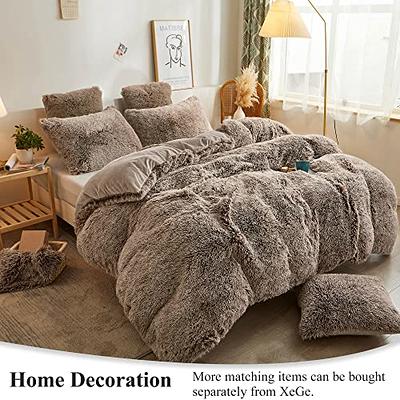 XeGe 3 Piece Fluffy Faux Fur Duvet Cover Set Queen, Luxury Ultra Soft  Velvet Shaggy Plush Bedding Set, Cream Fuzzy Comforter Cover with 2 Furry  Pillow