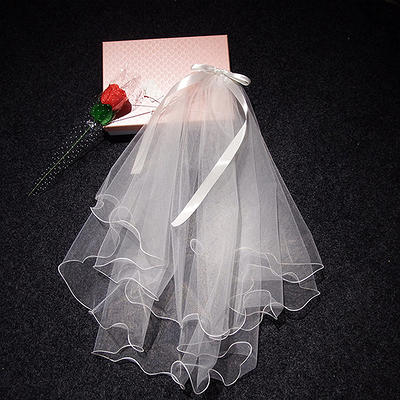 ApolloBox Romantic Pearl Bridal Veil