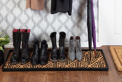 Natural and Recycled Rubber Boot Tray with Tan and Black Coir