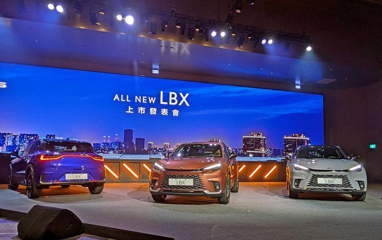 129.9萬元起，豪華油電跨界休旅新選擇，Lexus LBX非凡登場